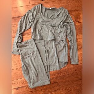 Kindred Bravely Jane nursing pajamas